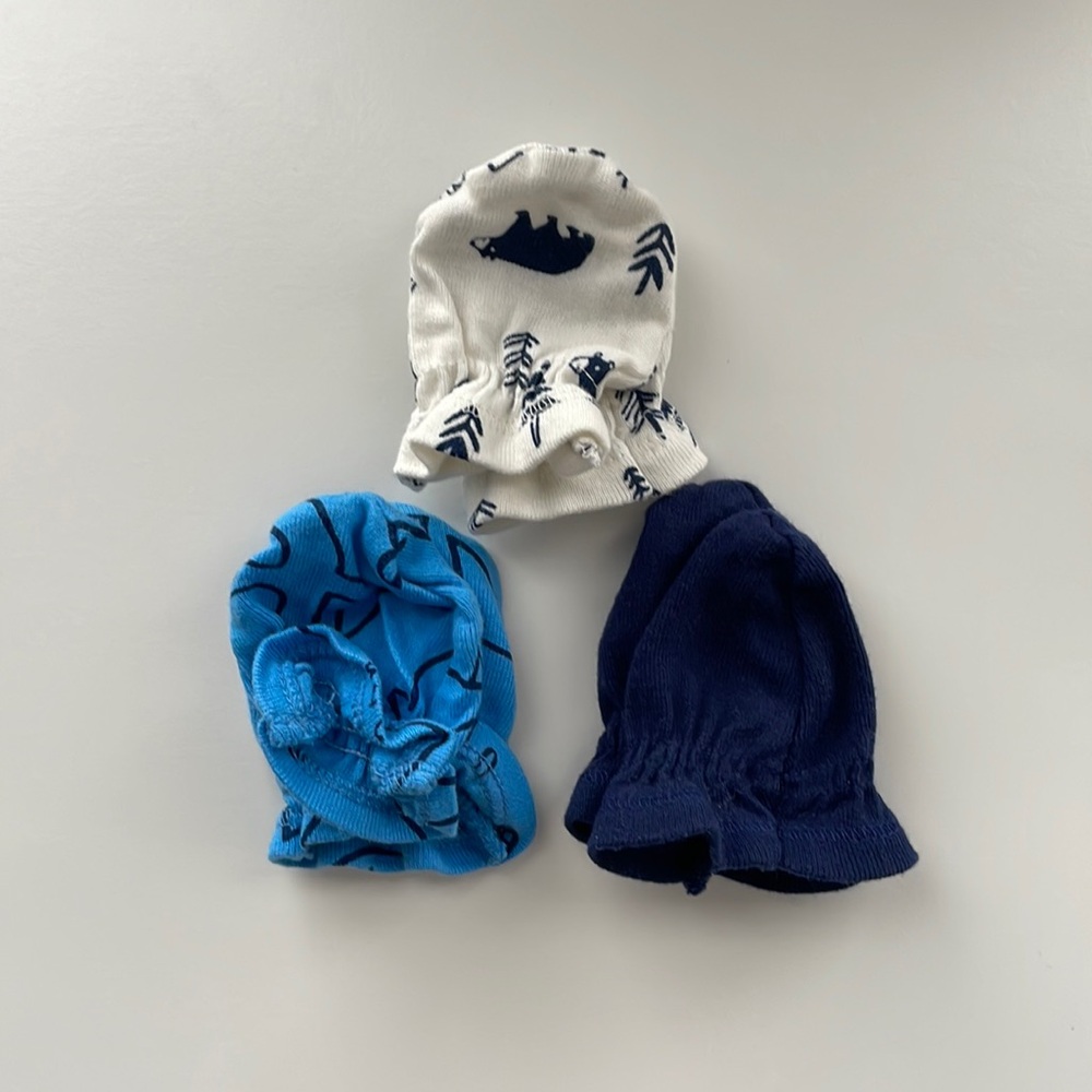 Newborn mittens